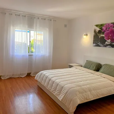 Modern In Olhao * Quelfes