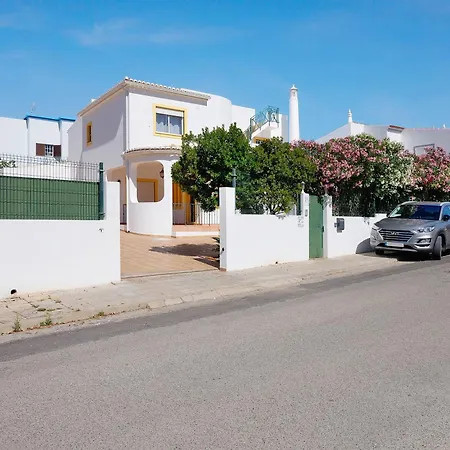 Modern In Olhao ヴィラ